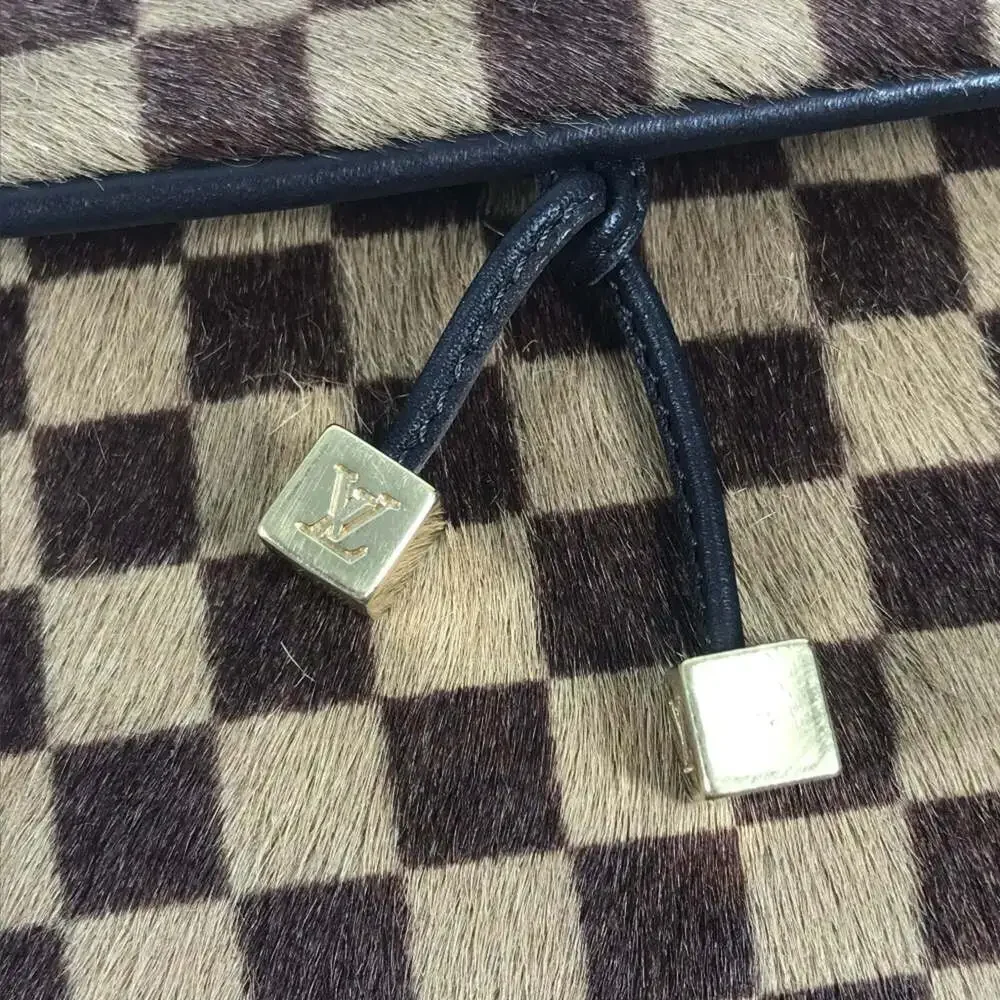 LOUIS VUITTON Brown Damier Leather Pochette Shoulder Bag